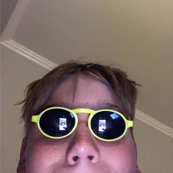 Meet your Posher, Trace - Picture 1 of 1